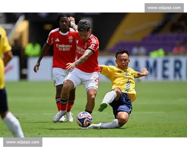 周通世俱杯惨败后直言:0-10 的羞辱面前,我没资格谈国足 周通世俱杯惨败后直言:0-10 的羞辱面前,我没资格谈国足